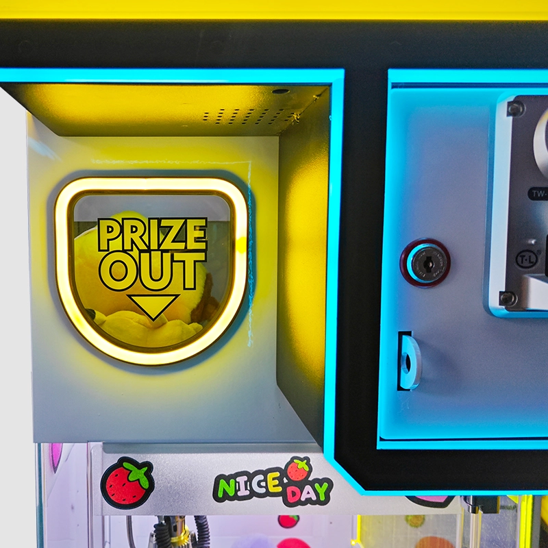 Mini Claw Machine Commercial